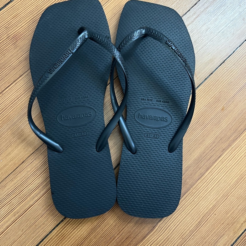 Havaianas square toe black Flip Flops